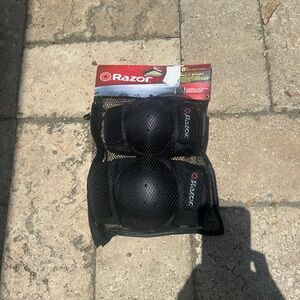 Razor Black Underwear & Socks Set